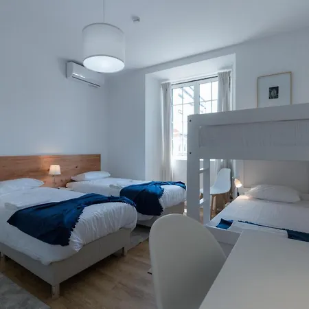 호스텔 & 라고아