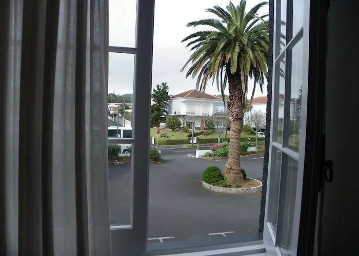 & Hostel Lagoa (Azores)