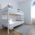 Hostel & Lagoa (Azores)