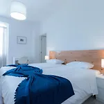 Auberge de jeunesse & Lagoa (Azores)