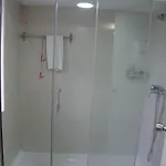 & Auberge de jeunesse *